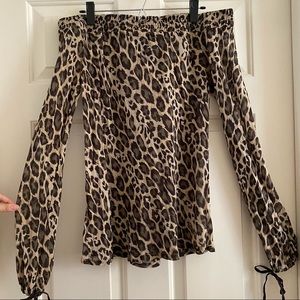 Arden B off-the-shoulder leopard print top (size M)